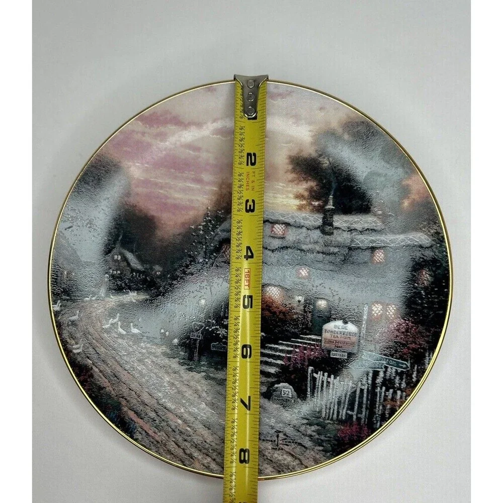 Thomas Kinkade Olde Porterfield Tea Room Collectors Plate (Limited Edition)